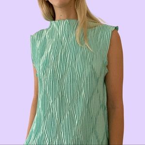Vintage Aquamarine Stretch Accordian Top